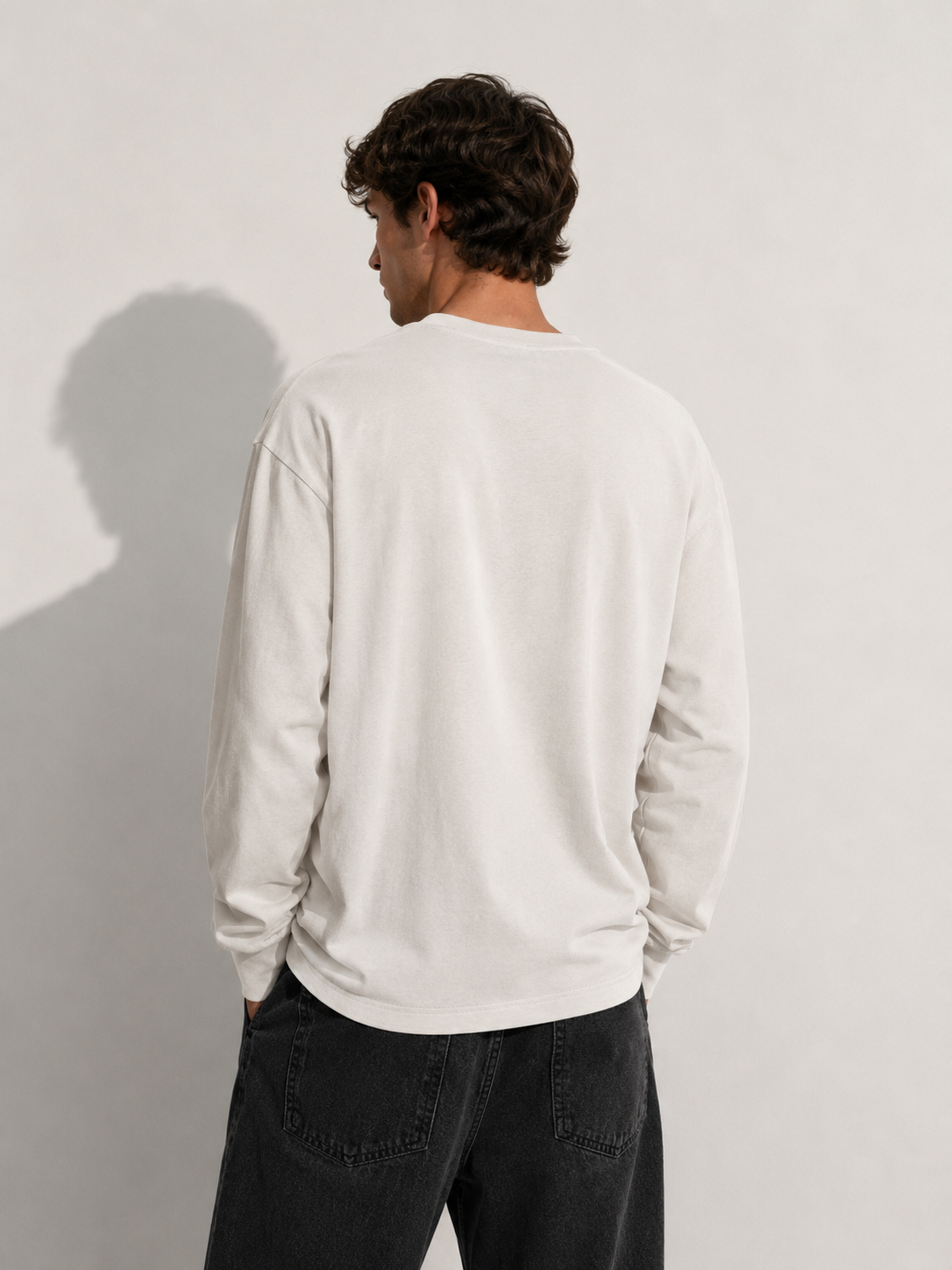 VAYRENX - Abstract Wave Graphic Long Sleeve Tee